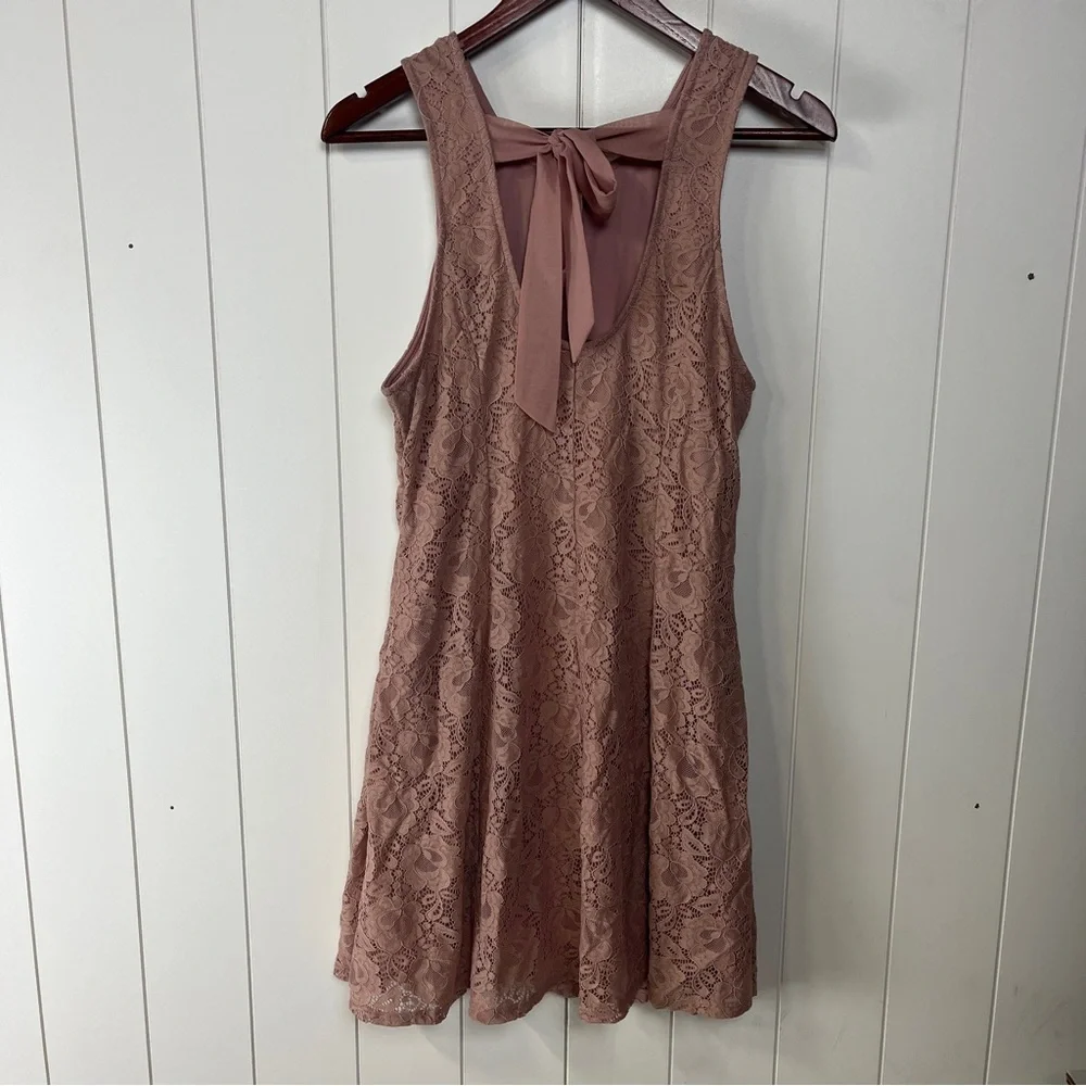 Speechless lace blush pink dress - Picture 3 of 4